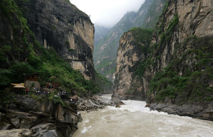 Tiger Leaping Gorge, Shangri-La Section