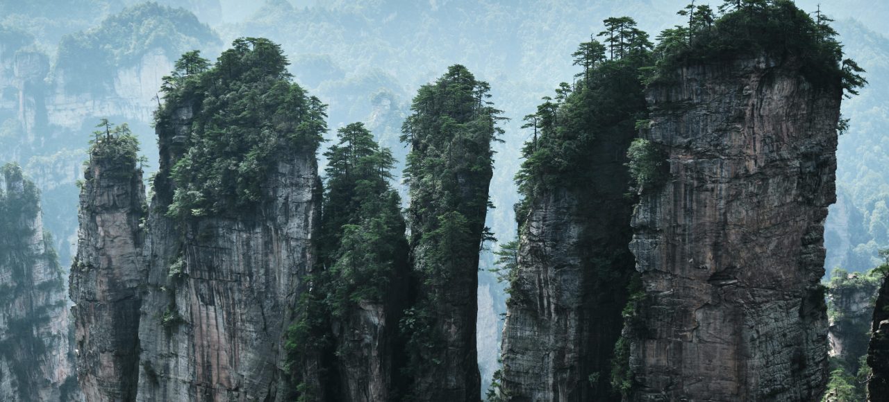 Zhangjiajie · Avatar Peaks & Tujia Heritage – 5 Days 4 Nights